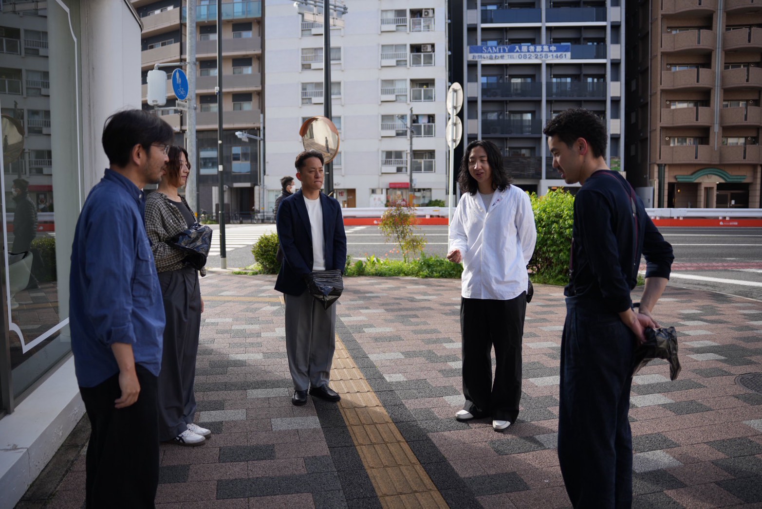 第一回ゴミ拾い 集合の様子