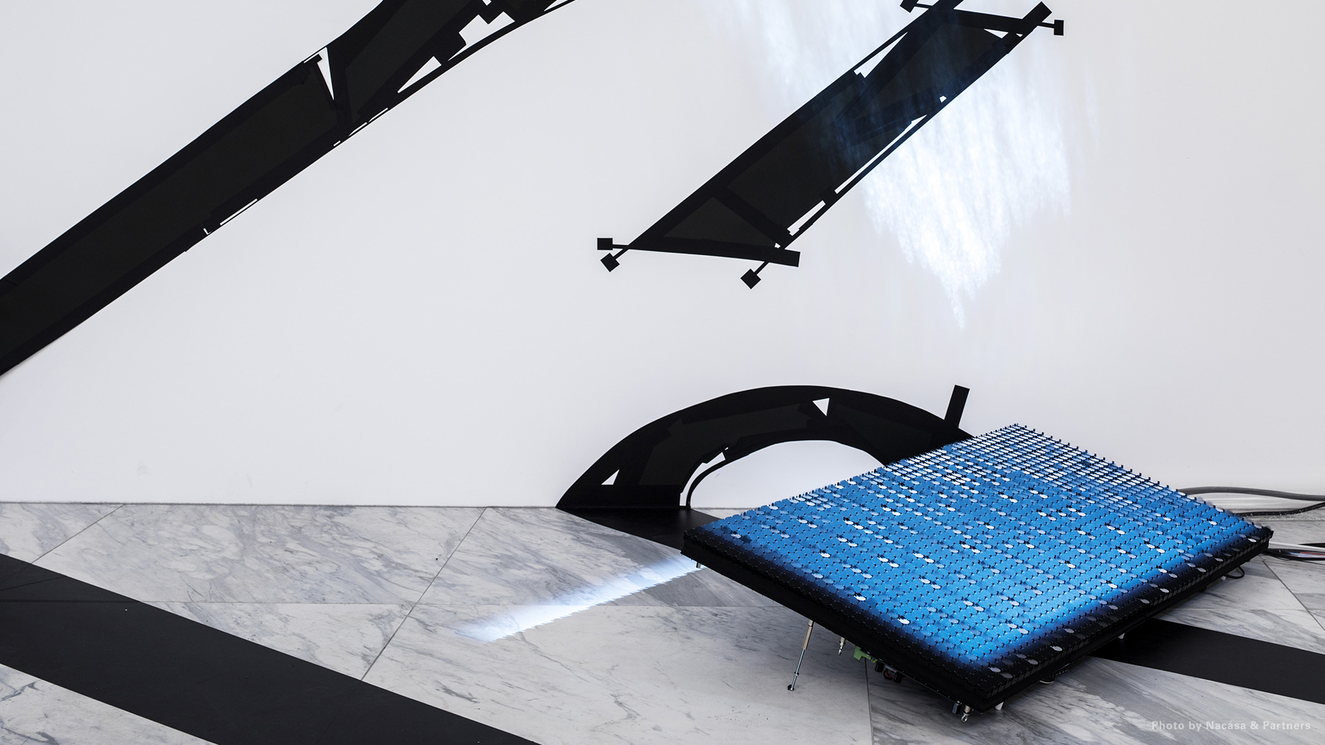 DESIGNART TOKYO 2018 MEDIUM for FLIP-DOTS | PROJECTS | D2C Inc