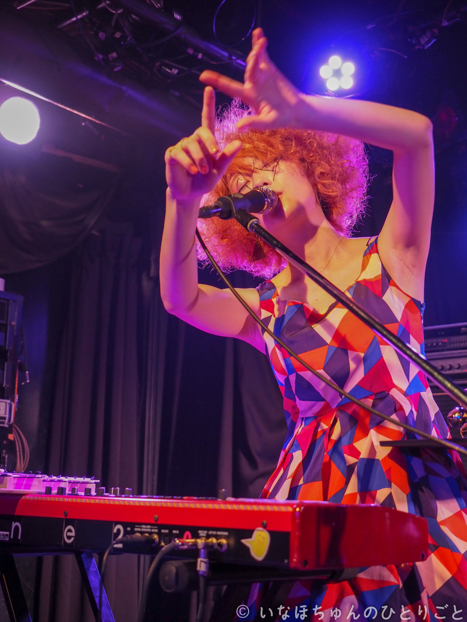 2017.08.16 from now,from here＠CLUB Que 新津由衣 16枚目