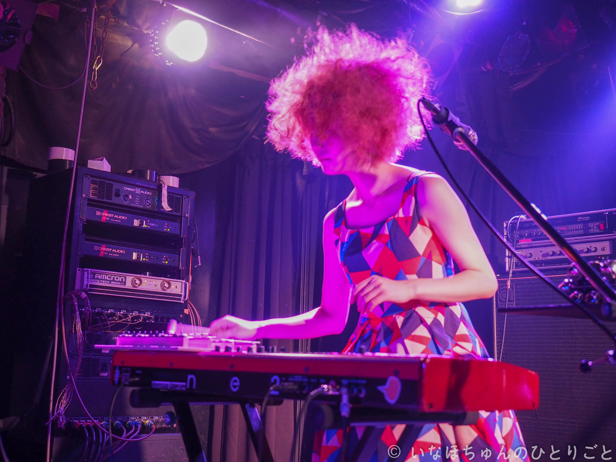 2017.08.16 from now,from here＠CLUB Que 新津由衣 12枚目