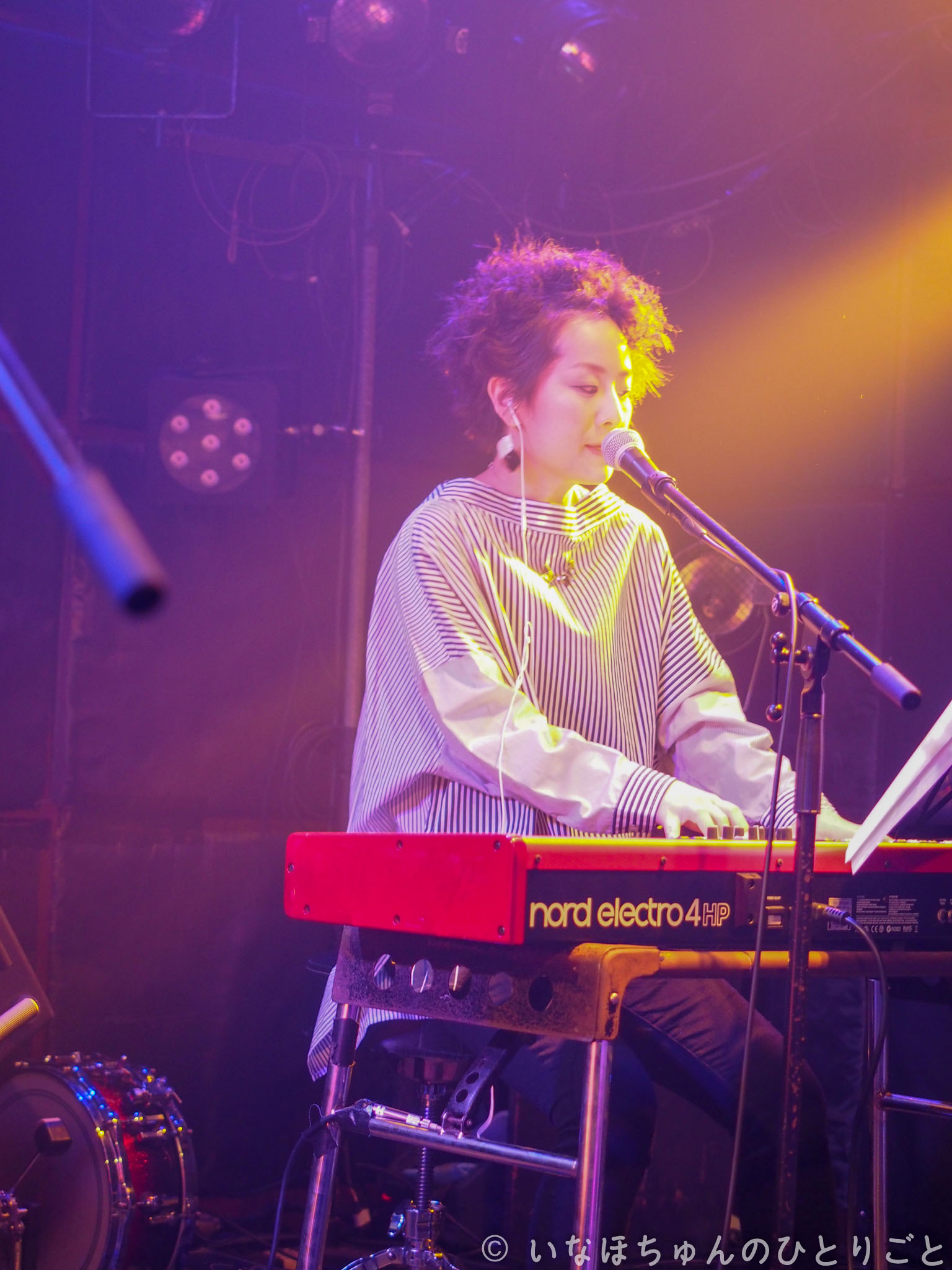 2017.08.31 ゼロの未来＠月見ル君想フ 新津由衣 2枚目