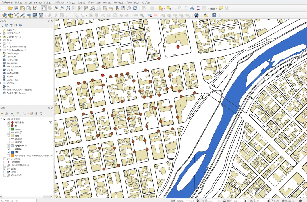 QGISの操作画面（基盤地図情報（国土地理院）、地理院地図Vectorを加工して作成）