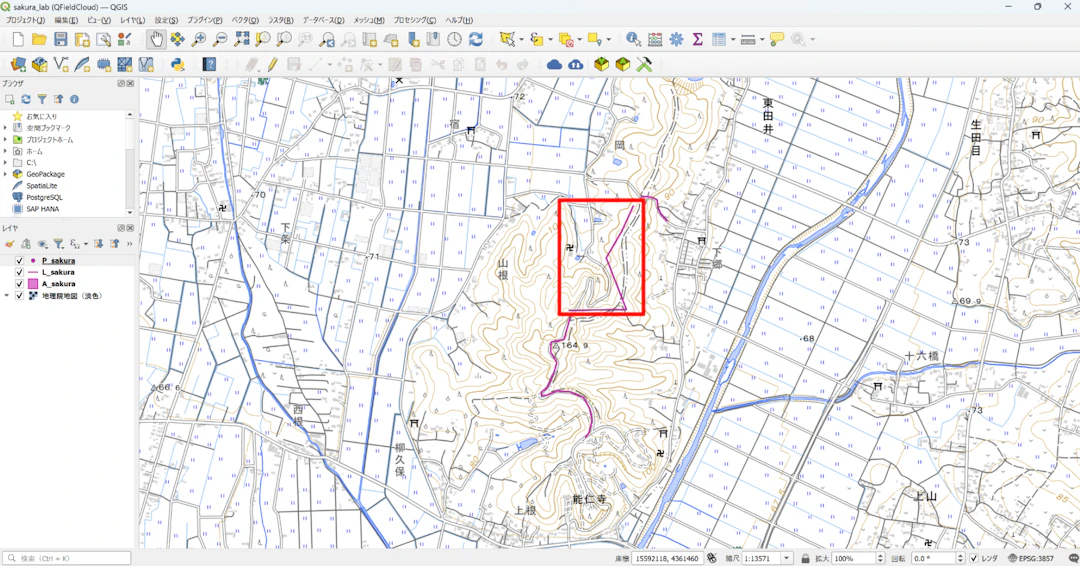 追加した地物がマップキャンバス上に表示された(地理院タイルを加工して作成)