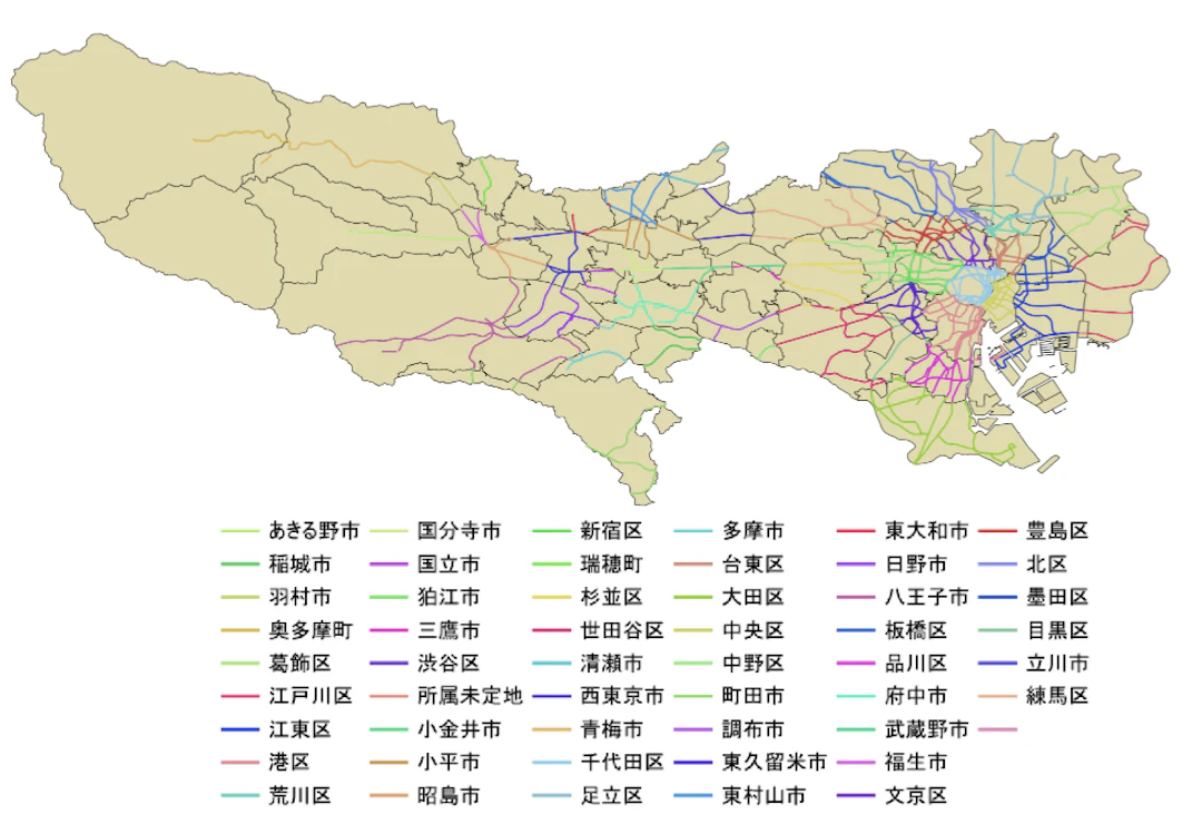 インターセクト処理結果。クリップ同様ポリゴンの領域にデータを切り抜いた上に、ポリゴンの地物の属性も継承するため、どの市町村に属する鉄道線なのかも判別することができる