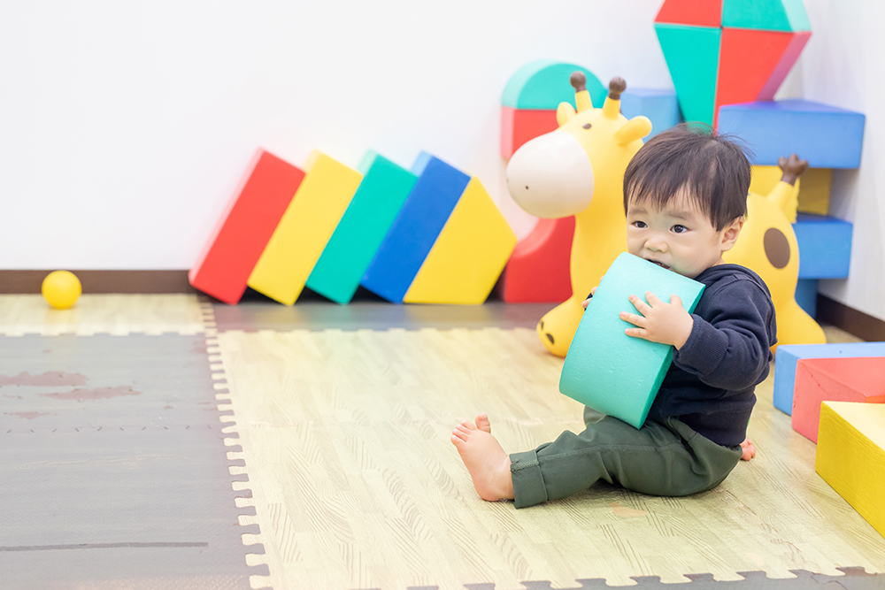 2歳児の「言葉の育て方」①～発達段階別に実践的な方法を紹介～ | 0歳からの幼児教室【ベビーパーク/キッズアカデミー】