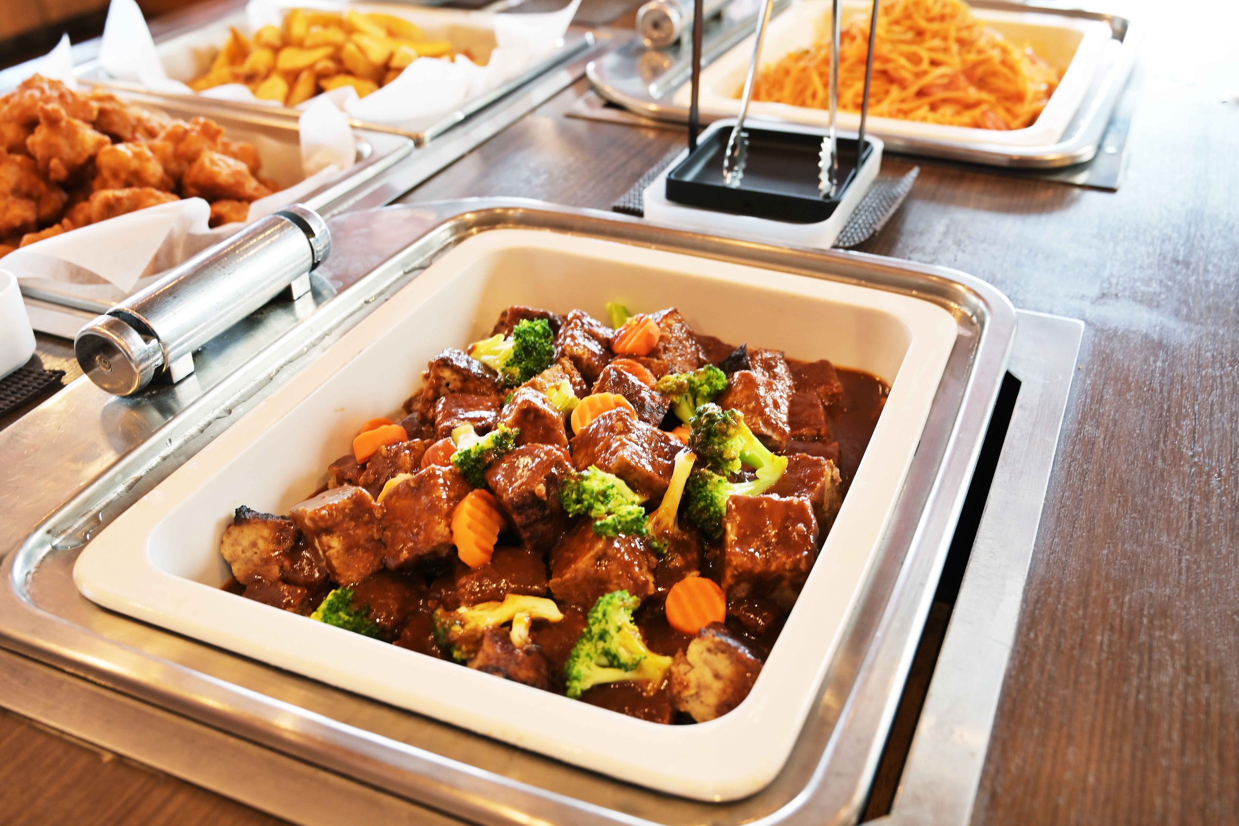 バイキングレストラン ラ・タラフク | EIRIN(株式会社榮林)