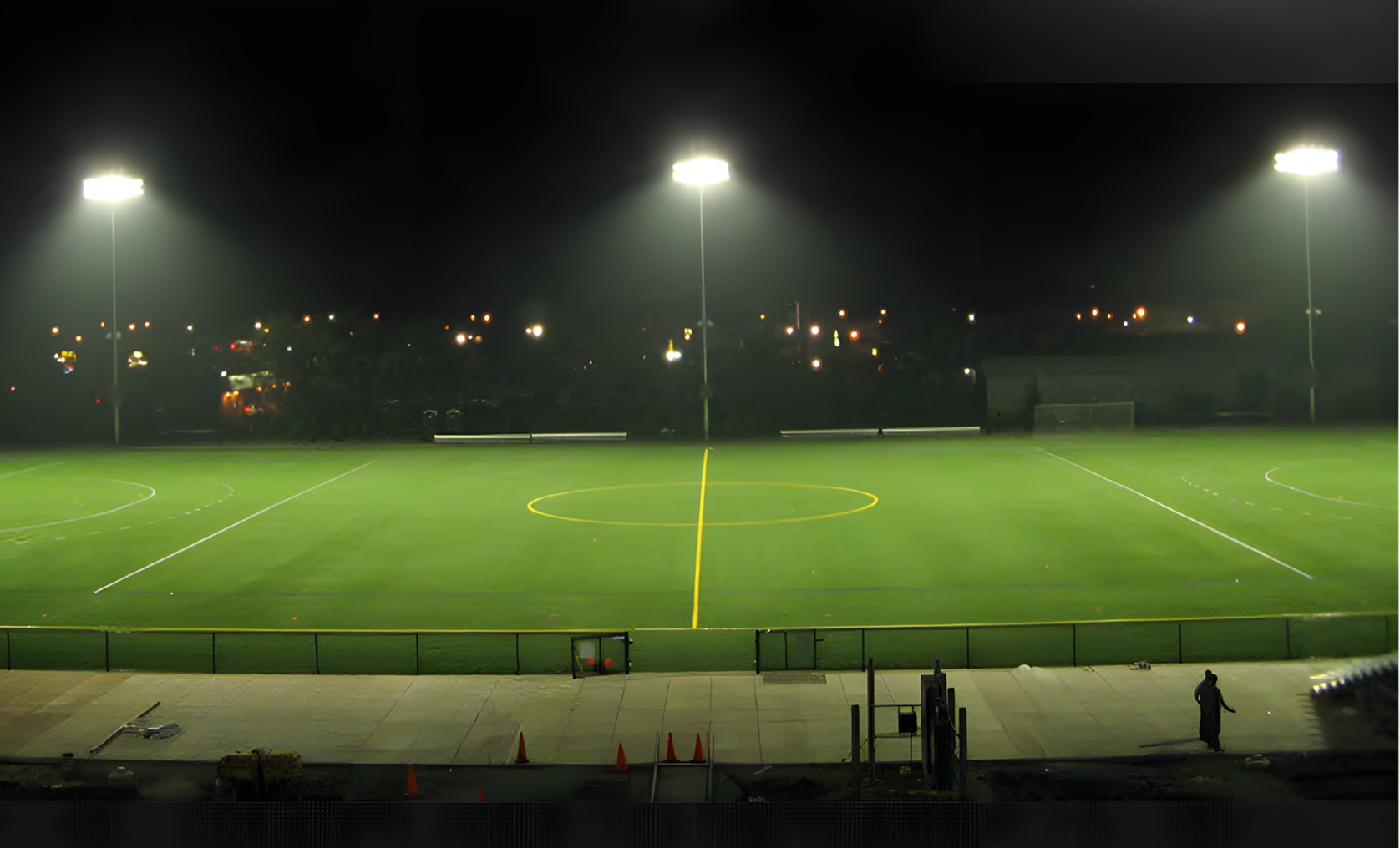スポーツ施設向け大型LED投光器