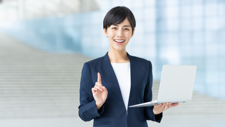 敬語の「尊敬語・謙譲語・丁寧語」を正しく使い分けよう！【よく使う敬語表現一覧付】