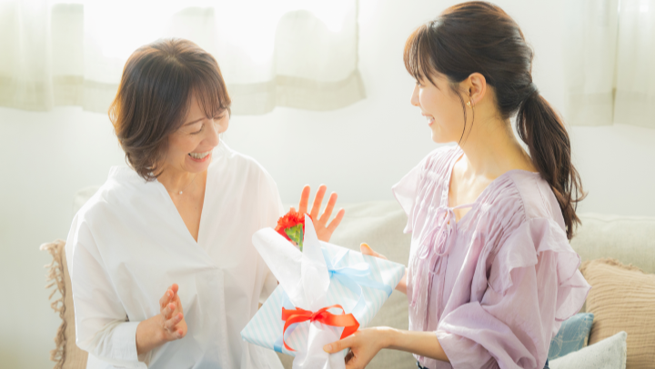 2025年の母の日はいつ？どんな日？由来やプレゼントのアイデアまで徹底解説