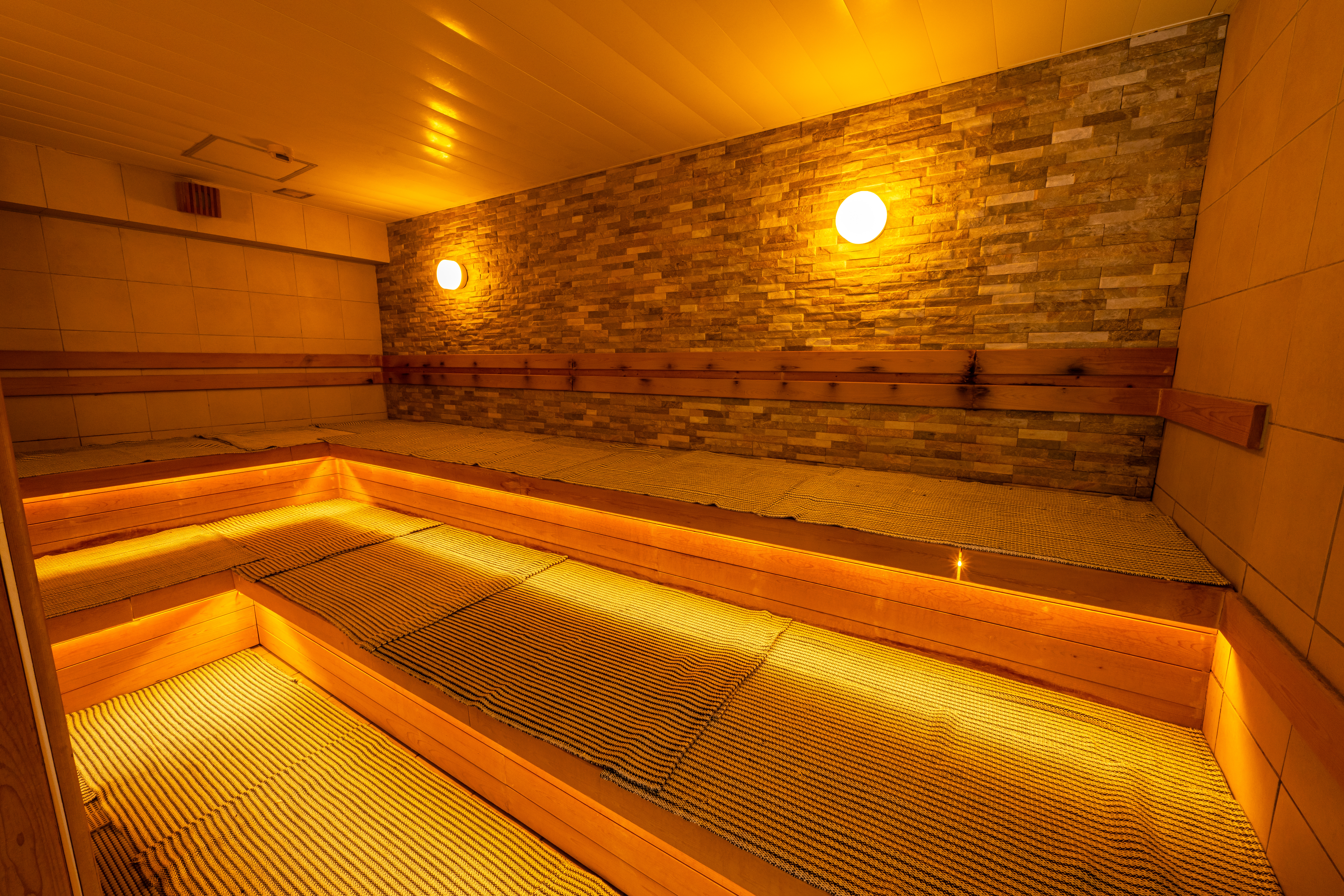 RAKU SPA BAY 横浜 | Chill+