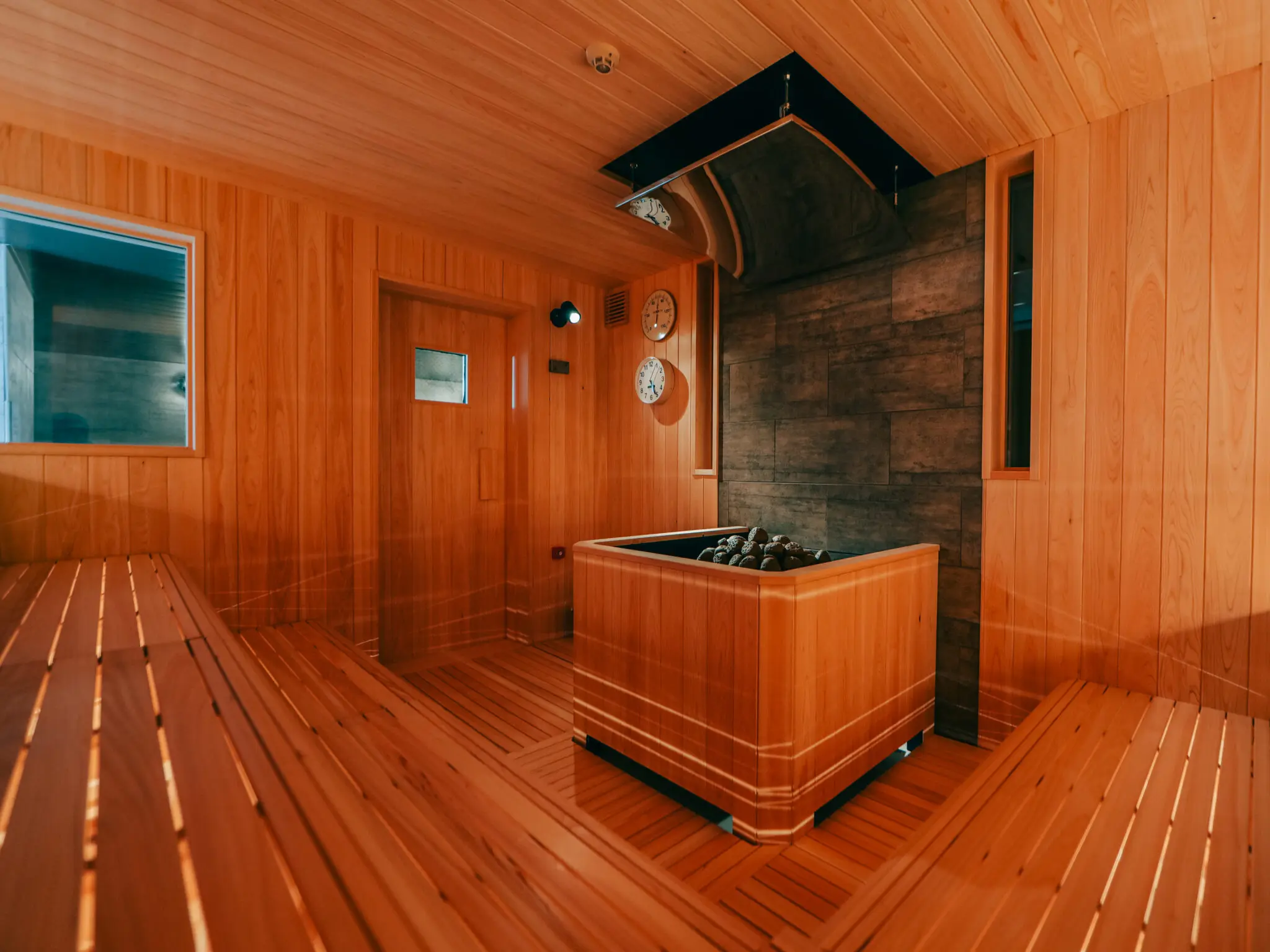 サウナ 3S HOTEL HIRATSUKA | Chill+