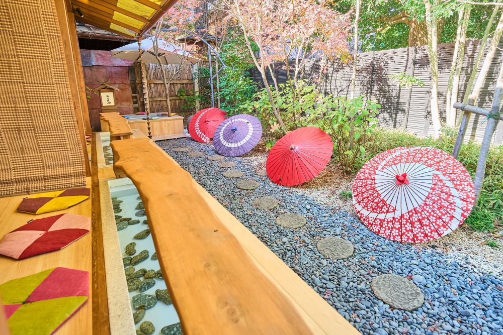 足湯 足湯喫茶TSUBAKIYA | Chill+