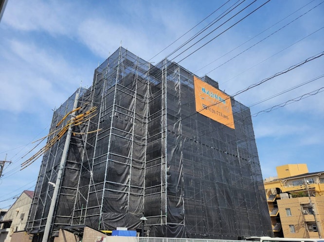 足立区マンション足場工事写真