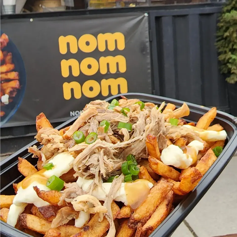 Nom Nom Nom Poutine