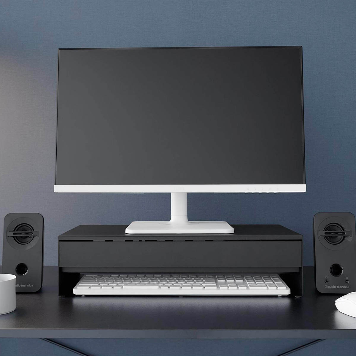 世界に一つ！ドラム缶アーケードデスク✨モニター付き＆工具収納付き 世界に一つ！ドラム缶アーケードデスク✨モニター付き＆工具収納