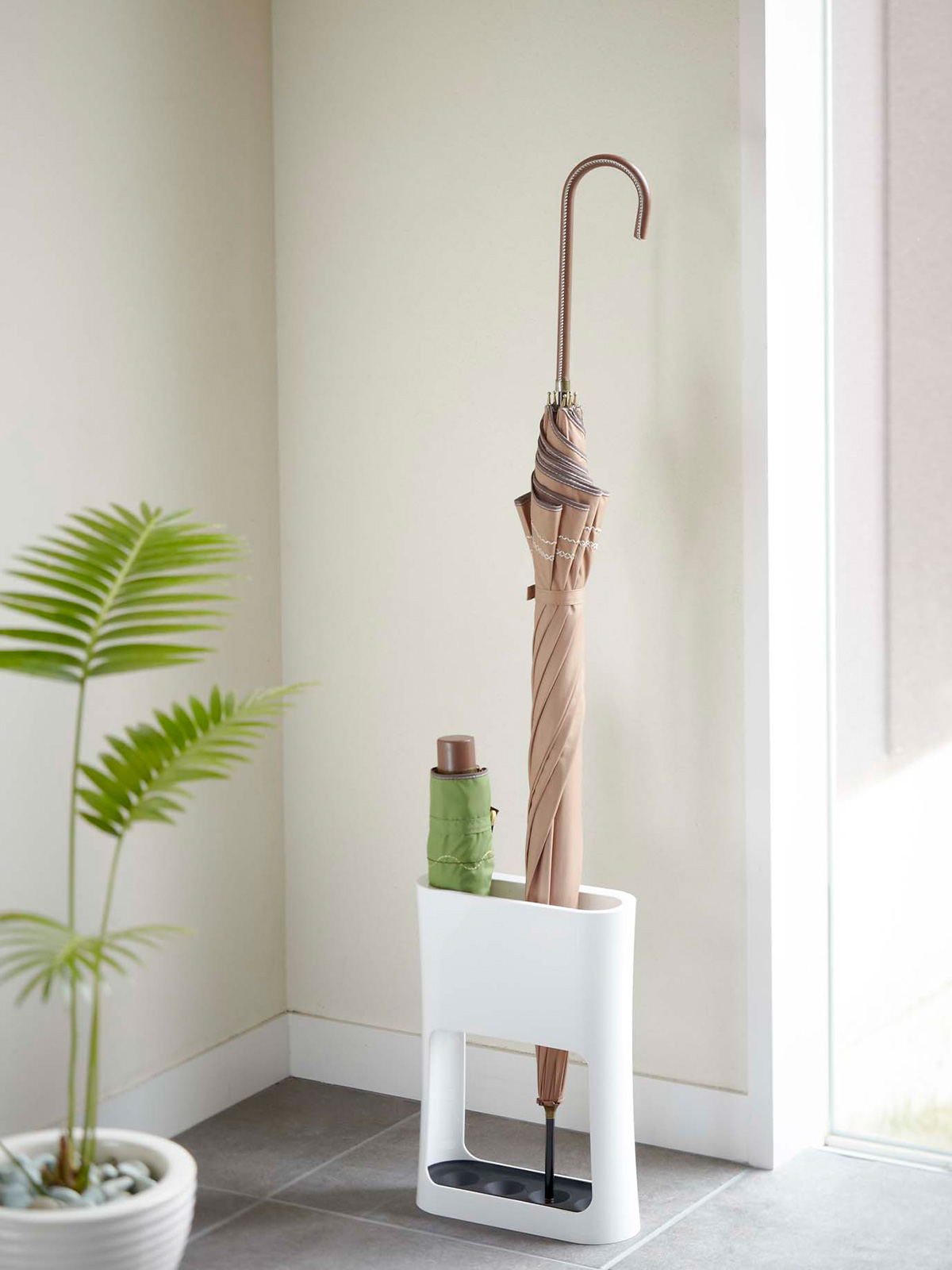 アラベスク アンブレラスタンド オーバル 傘立て 125-241 アラベスク アンブレラスタンド オーバル ゴールド 傘立て 雨の