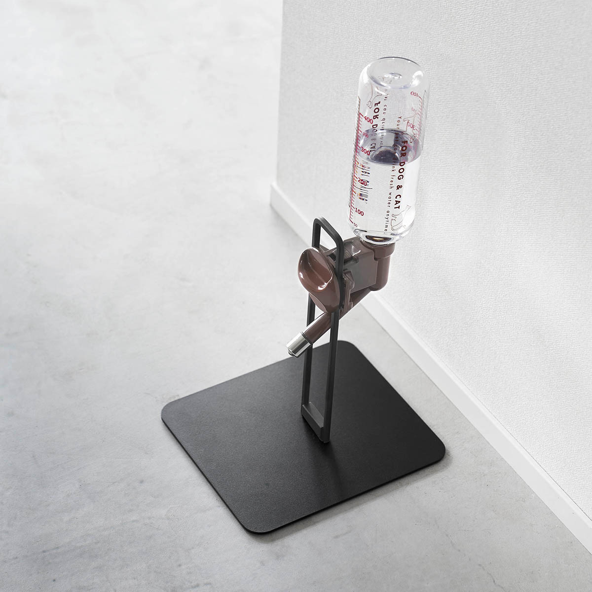 tower ｜ ペット用ボトル給水器スタンド タワー S ｜ 山崎実業