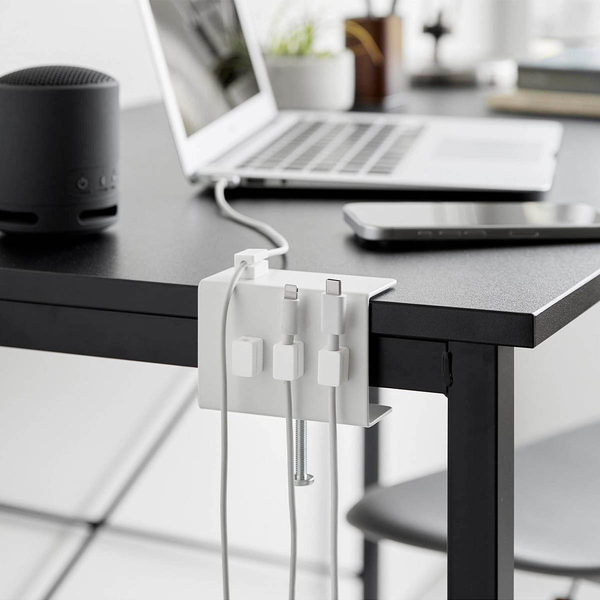 ケーブル・ルーター収納 家電収納 通販 ｜ 山崎実業