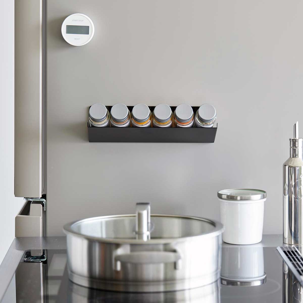 tower ｜ マグネット斜め置きスパイスラック タワー ｜ 山崎実業