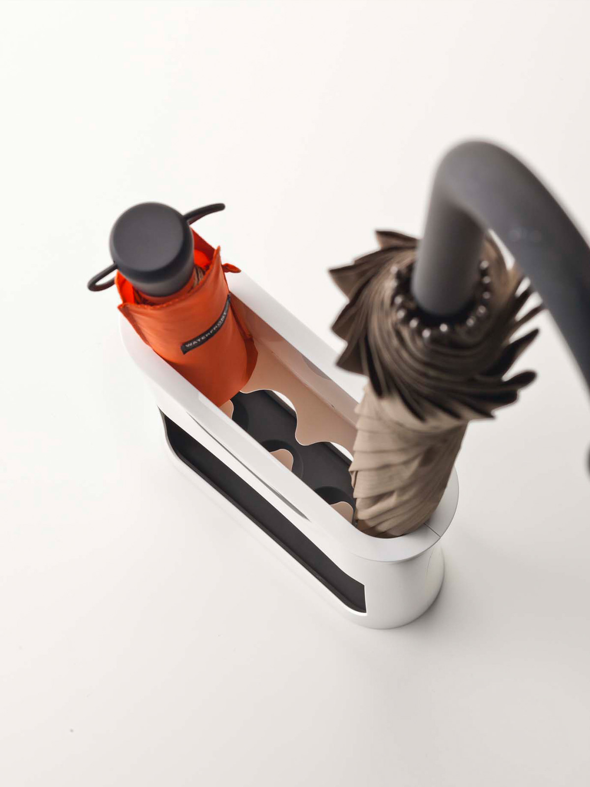 アラベスク アンブレラスタンド オーバル 傘立て 125-241 アラベスク アンブレラスタンド オーバル ゴールド 傘立て 雨の