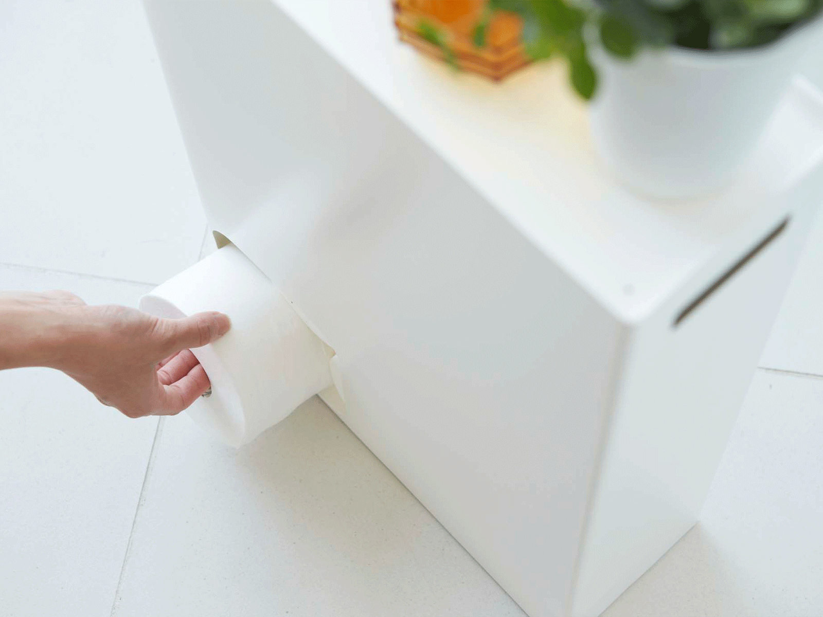 Plate ｜ トイレットペーパーストッカー プレート ｜ 山崎実業