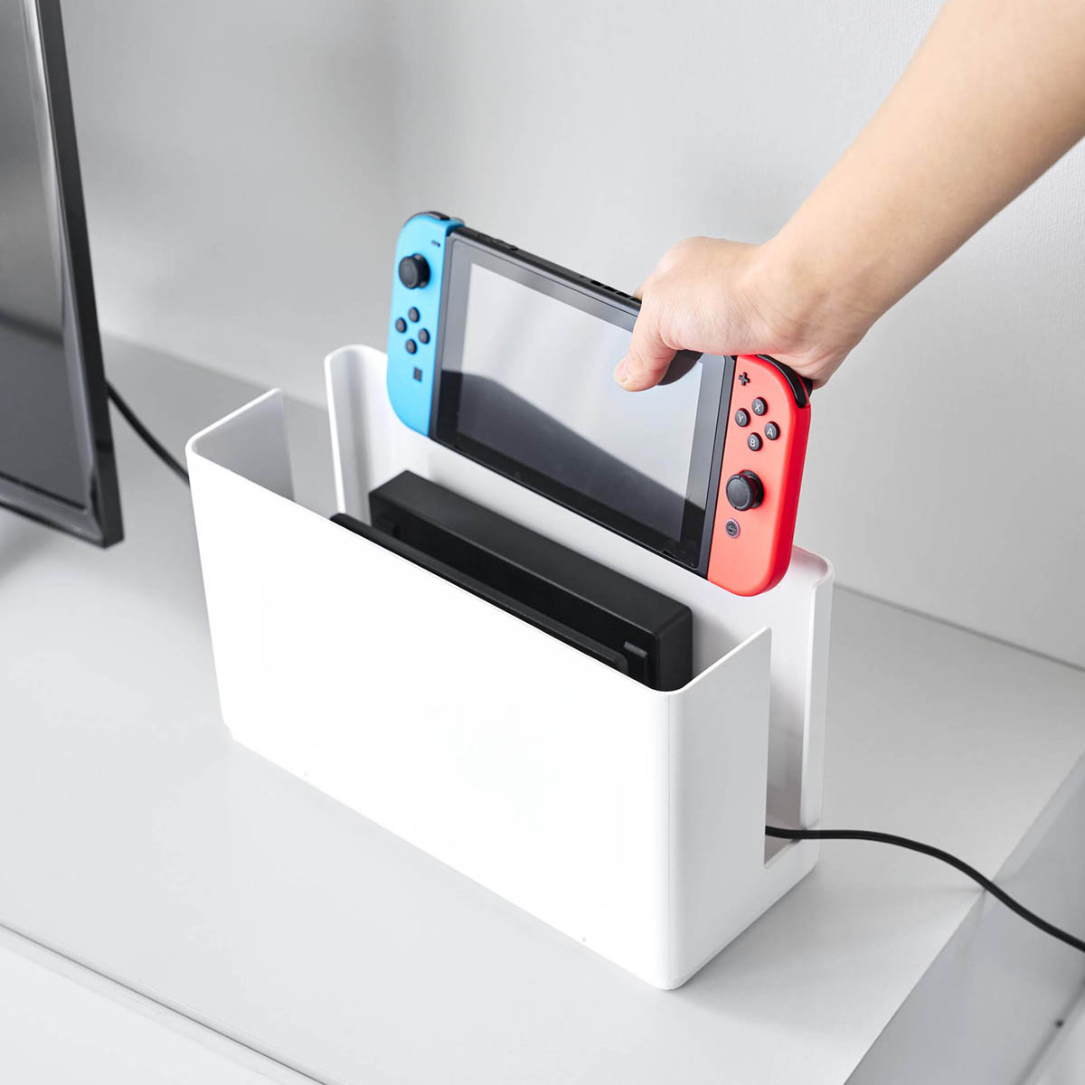 smart ｜ 蓋付き重ねられるゲーム機器収納ケース スマート ｜ 山崎実業