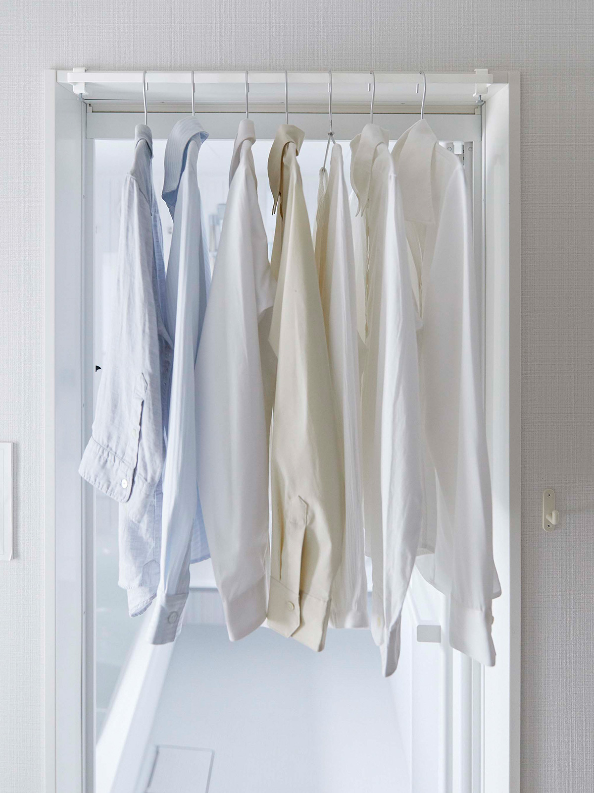 室内用洗濯もの干し、ハンギングバー tower ｜ 室内物干しハンガーバー タワー ｜ 山崎実業