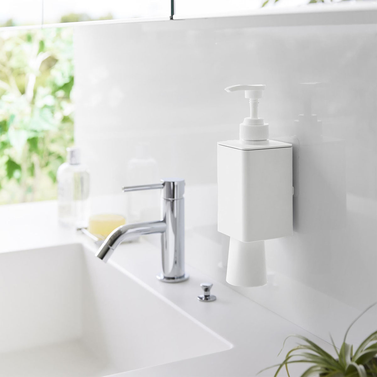 tower ｜ フィルムフックマウスウォッシュディスペンサー&ミニ