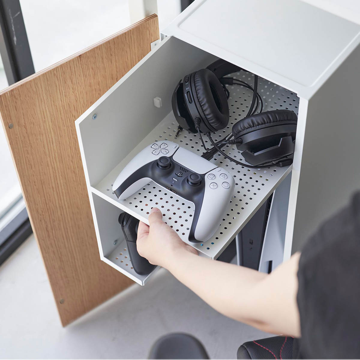 tower ｜ ゲーム機収納ラック タワー ｜ 山崎実業