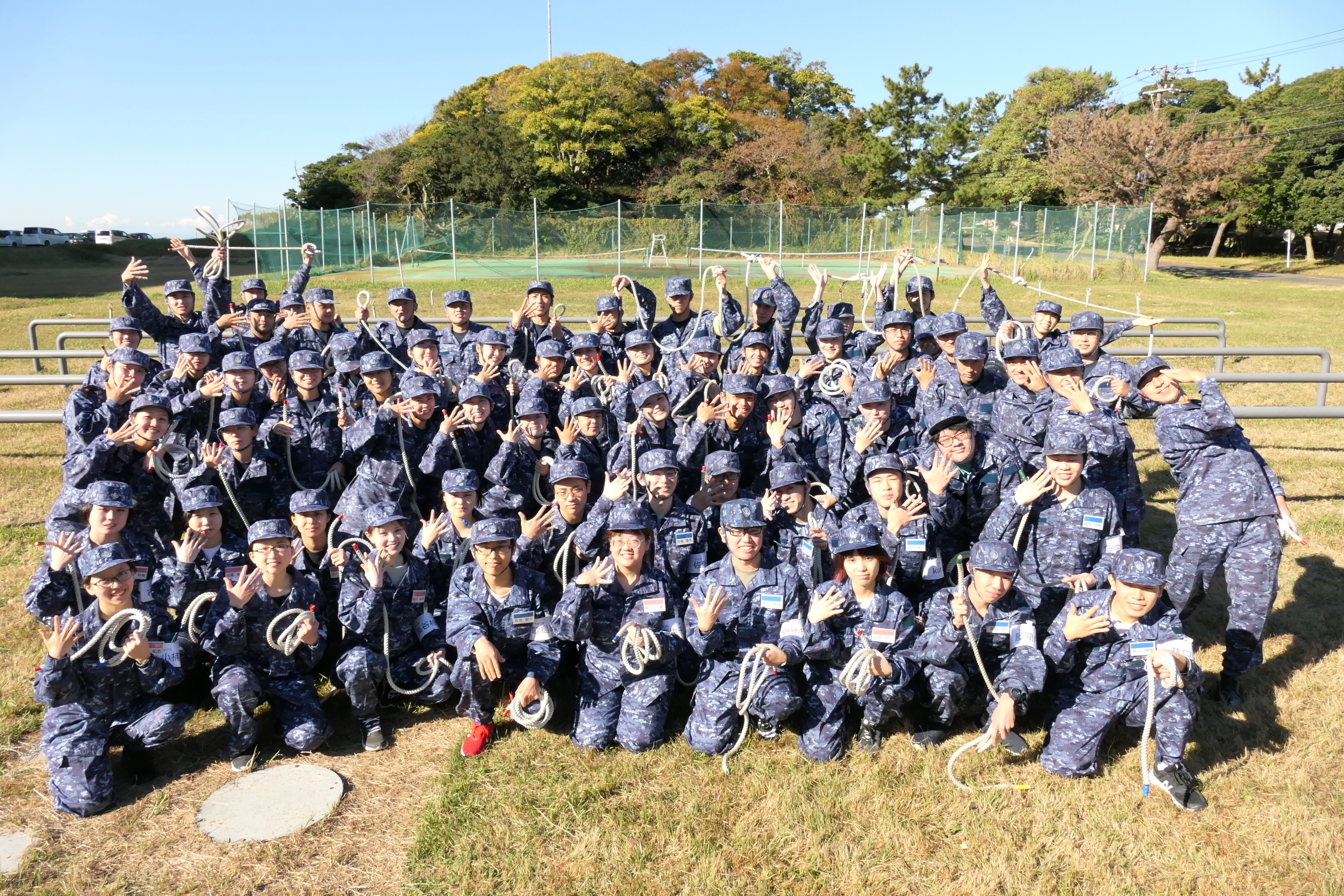 陸上要員訓練必携 / DEFENCE ACADEMY 陸上、海上、航空自衛隊の訓練を体験！ | N高等学校・S高等学校・R高等学校