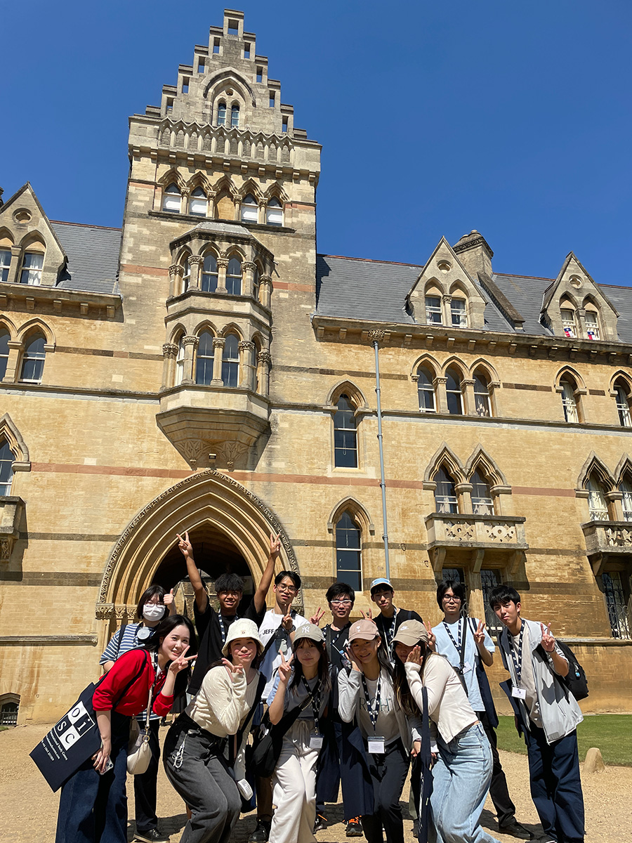 イギリス就学前教育・保育の研究 : 連合王国の詳細な実態及び現在進行中の諸改革… まるで映画の世界！美しきイギリスで学ぶ「オックスフォード国際
