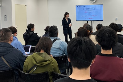 英語圏の大学に関する全体説明会の様子