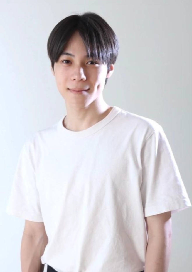 <p>東京都墨田区生まれ。幼少期にＥＸＩＬＥに憧れてダンスの道にのめり込む。</p><p>また体幹を鍛えるためにテコンドーも始める。</p>