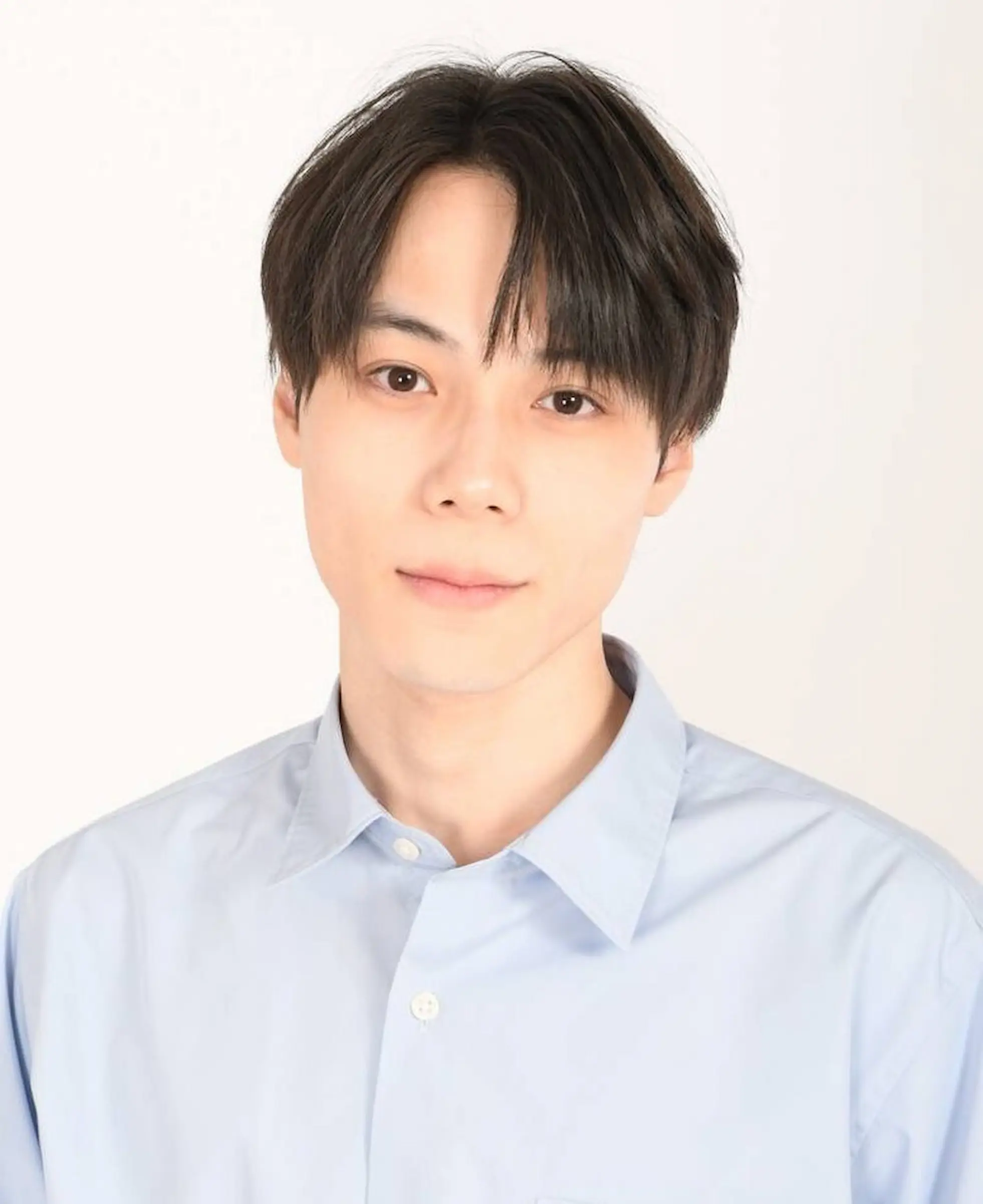 <p>高知県生まれ東京都墨田区育ち。</p><p>幼少期にＥＸＩＬＥに憧れてダンスの道にのめり込む。</p><p>また体幹を鍛えるためにテコンドーも始める。</p>