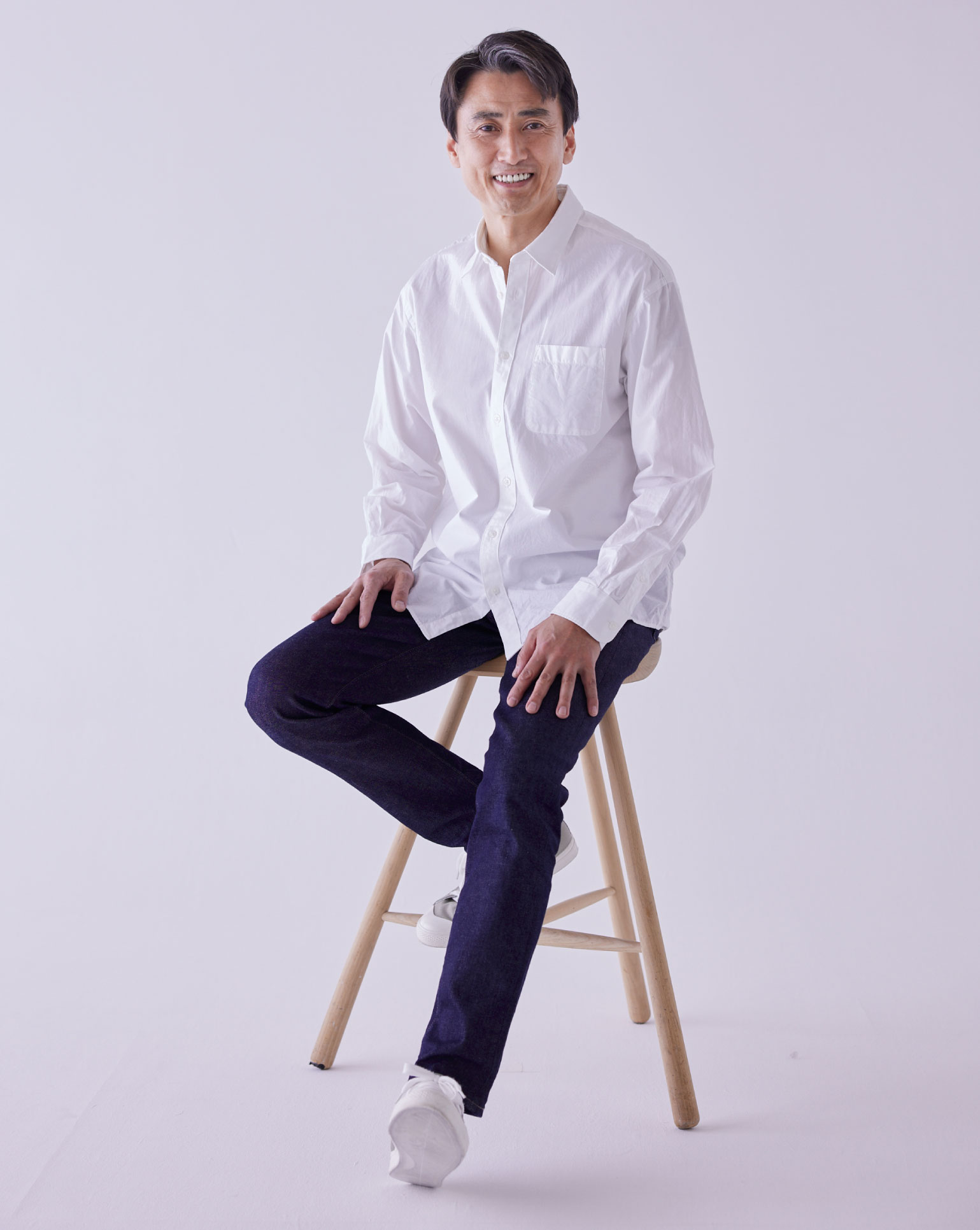 <p>2011年の震災後、劇作家として失われ 古里を舞台に創作活動を始める。初戯曲「ファミリーツリー」が日本劇作家協会東北支部が企画する｢3.11～震災戯曲で振り返る10年～」で宮城県代表作品に選ばれる。また、「猫と縁側」日本劇作家協会 新人賞一次審査通過。</p>