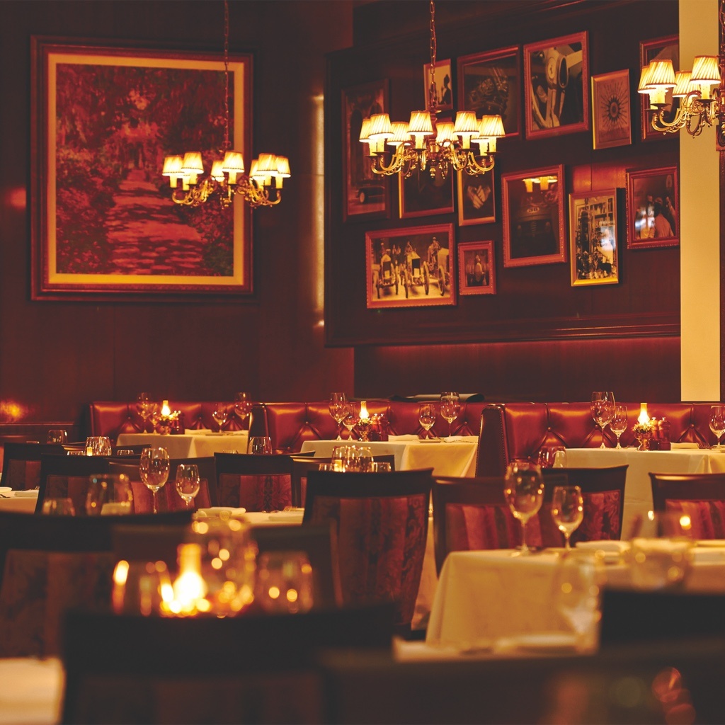 AKARENGA STEAK HOUSE