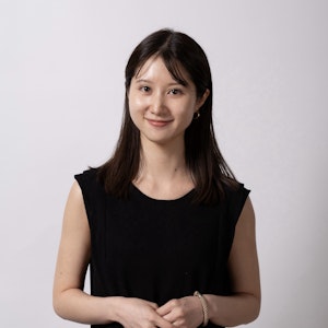 大平 麻以