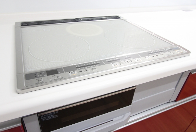 システムキッチン（IHクッキングヒーター）