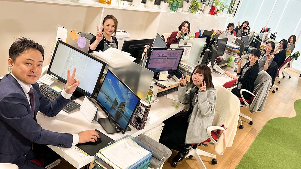 フロント営業課社員
