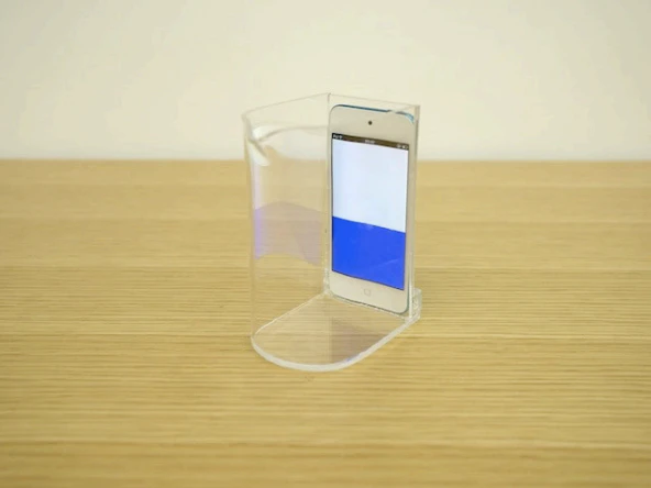 Arctanbler：空中でも水平を得られる計量カップ の研究画像