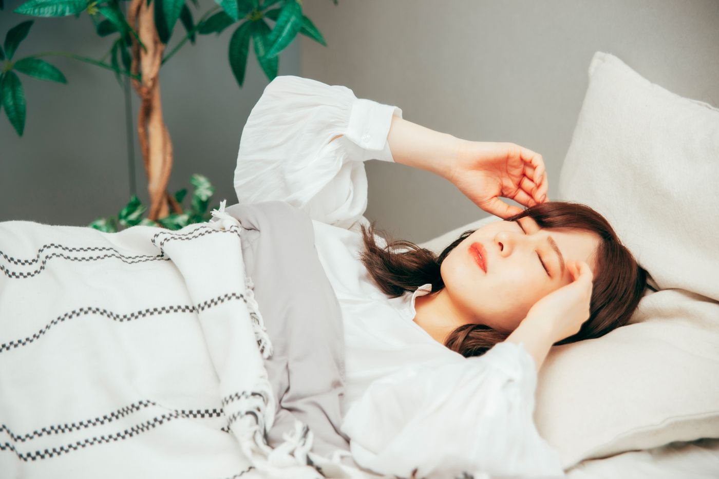 5分で眠れる＝睡眠の質が高い、ではない!?「寝付きが悪い人」に共通する生活習慣【医師解説】の画像