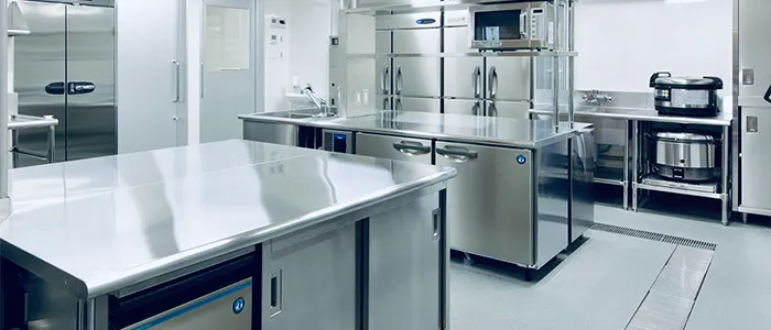 最新機器を揃えた厨房