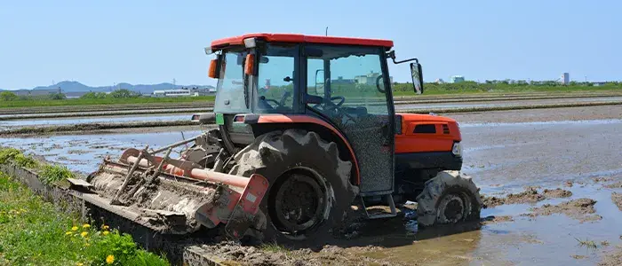 田んぼの農機