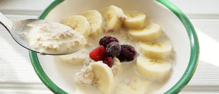 フルーツ入りオートミール