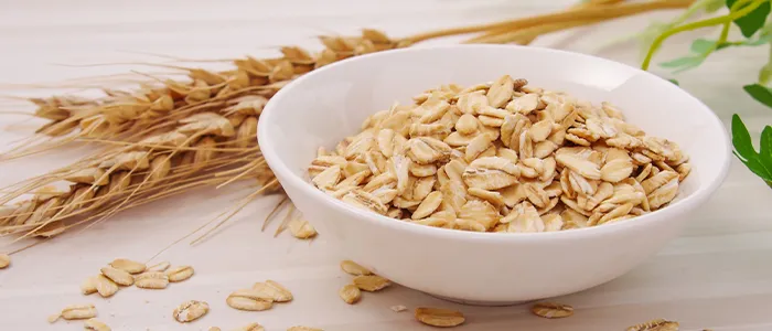 お皿に盛られたオートミール