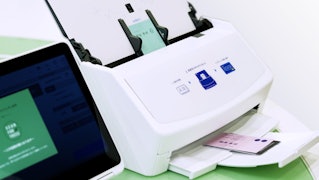 展示会場にスキャナーを持ち込むことで、カタログの即日発送も可能になりました/橋口鮎美様