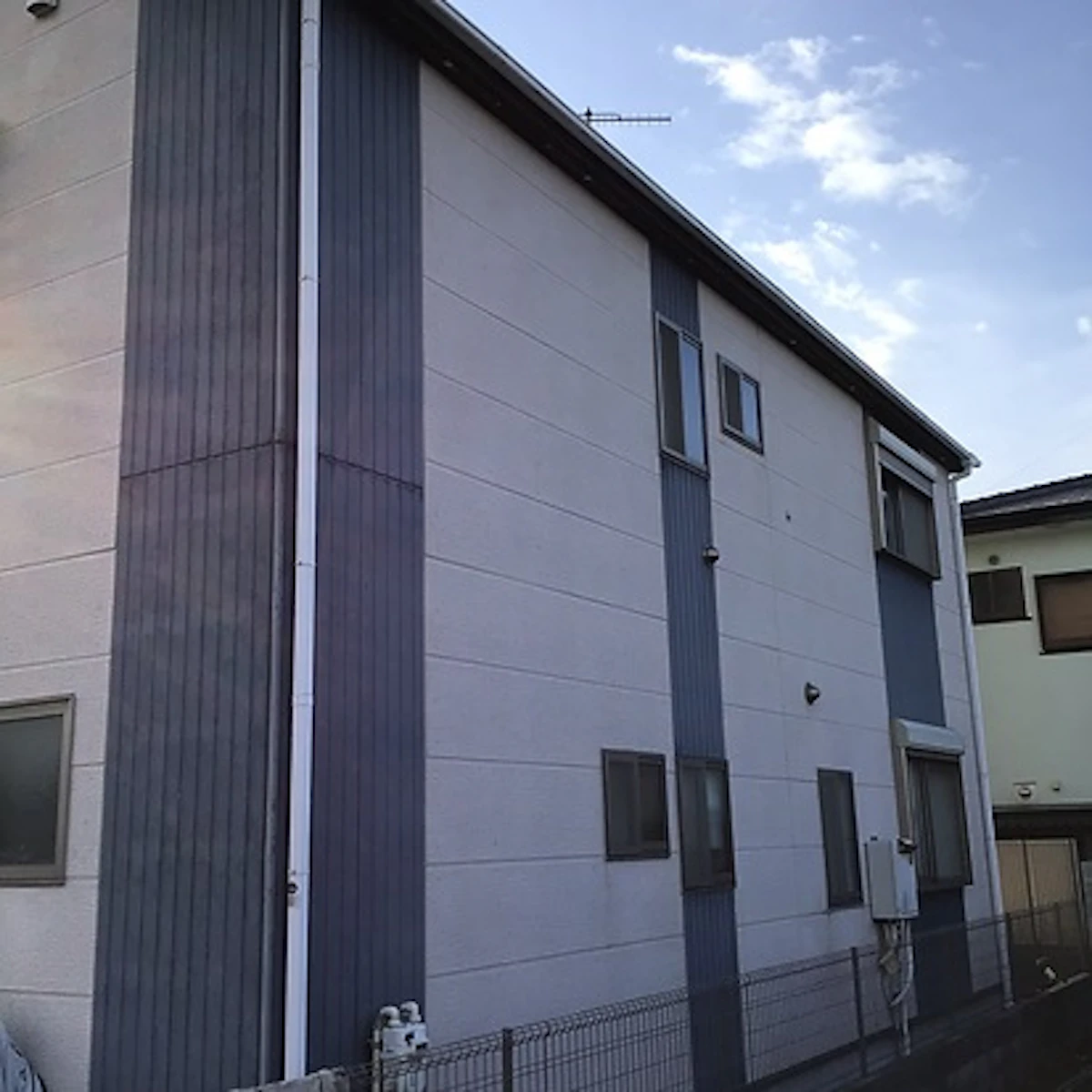 戸建ての外壁、屋根塗装工事（茅ヶ崎市）の施工前