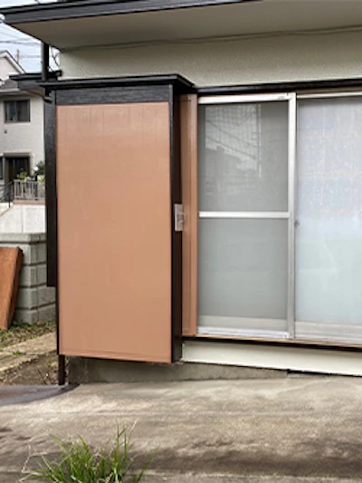 戸建てのサッシ窓改修工事（藤沢市） 施工時の様子 2