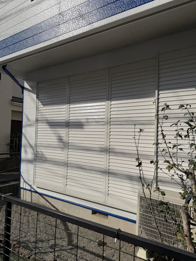 外壁塗装、屋根カバー工事 施工時の様子 11