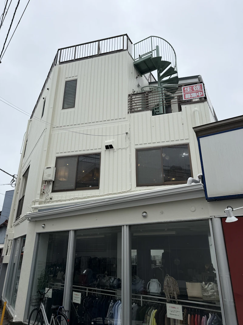 外壁塗装、屋根カバー工事、改修工事の施工後